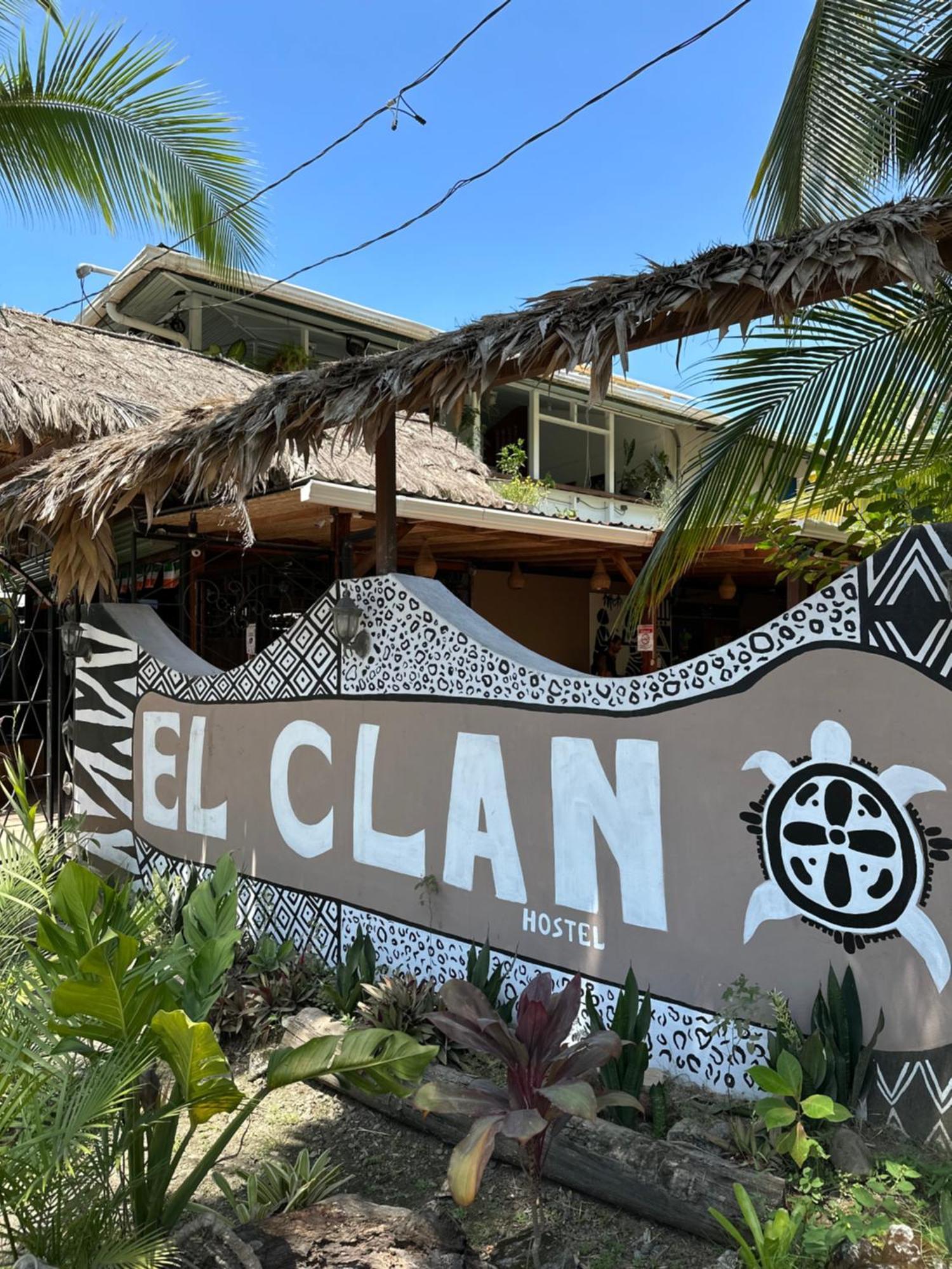 El Clan Hostel Puerto Viejo de Talamanca Extérieur photo